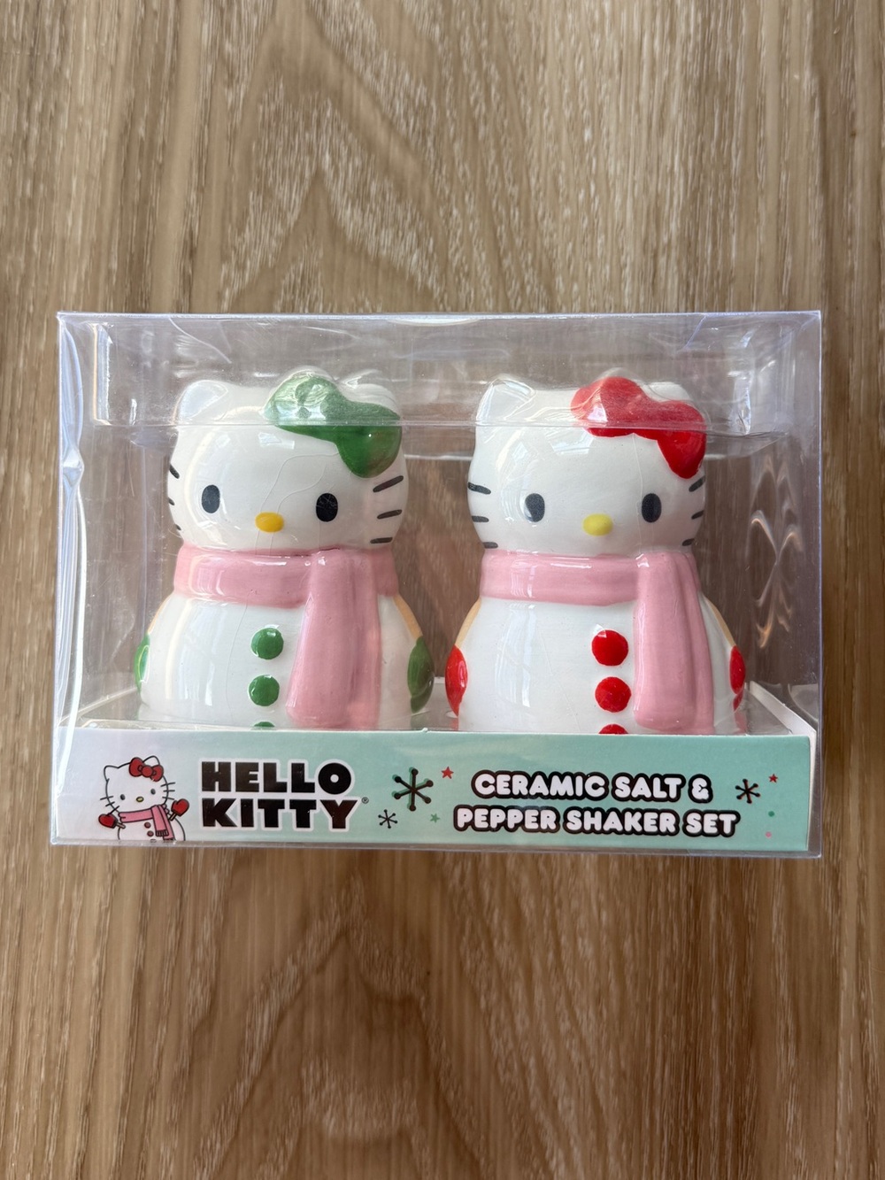 Hello Kitty Christmas Snowmen Salt & Pepper Shakers